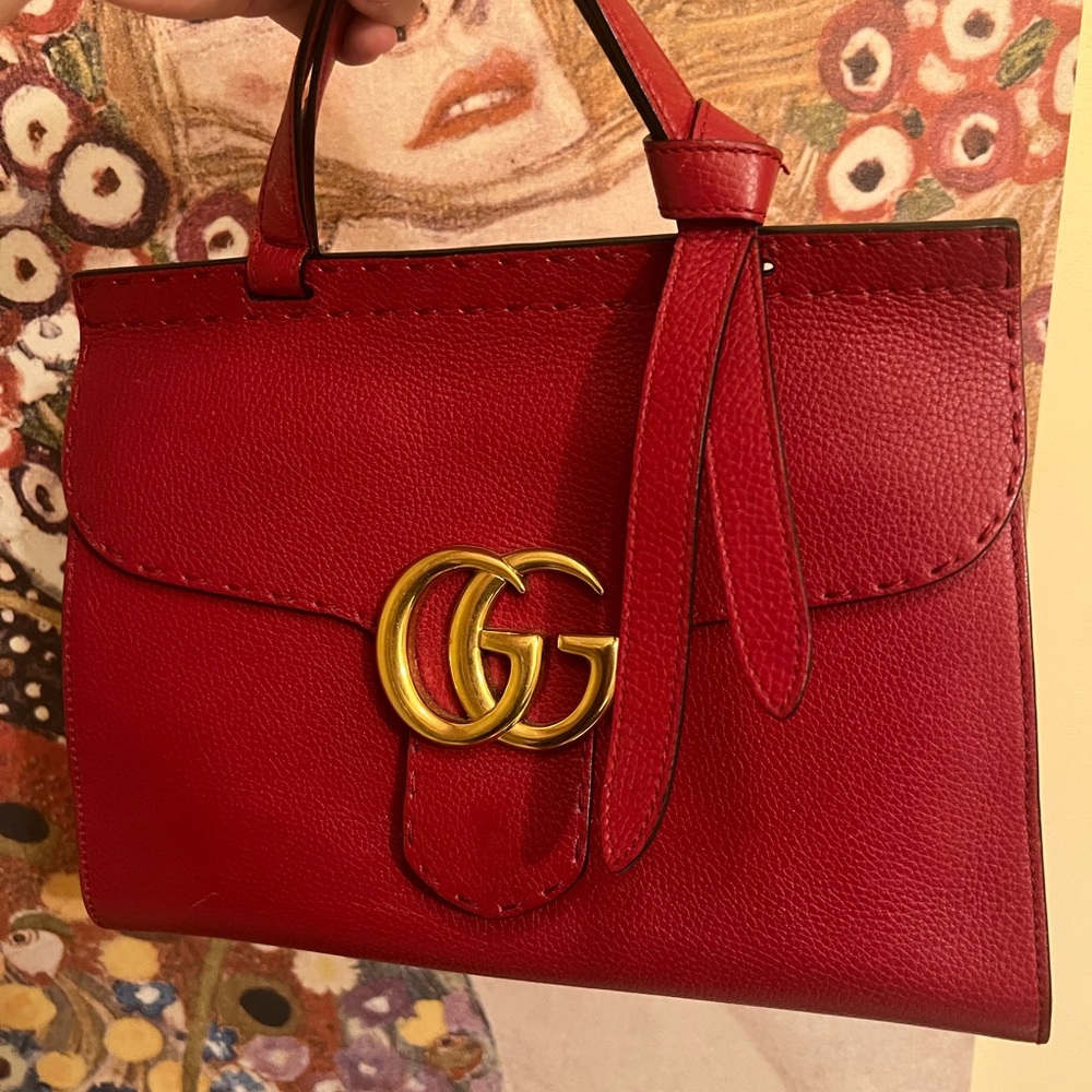 Gucci Marmount GG top handle in Medium size.  Handtag 100 percent authentic